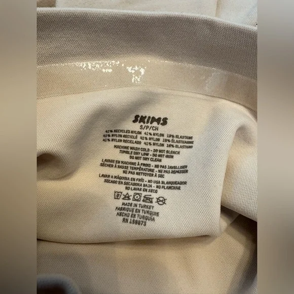 SKIMS CORE CONTROL
HIGH-WAISTED BRIEF - Picture 12 of 12